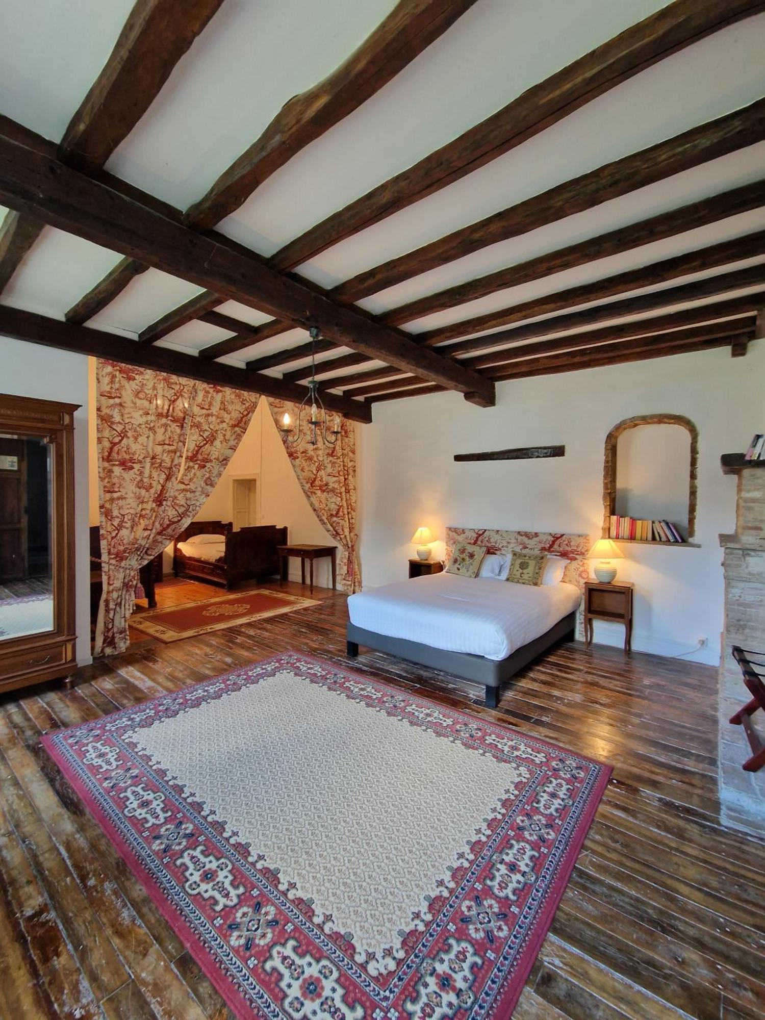Le Manoir De Lisle Lisle-sur-Tarn Exterior foto